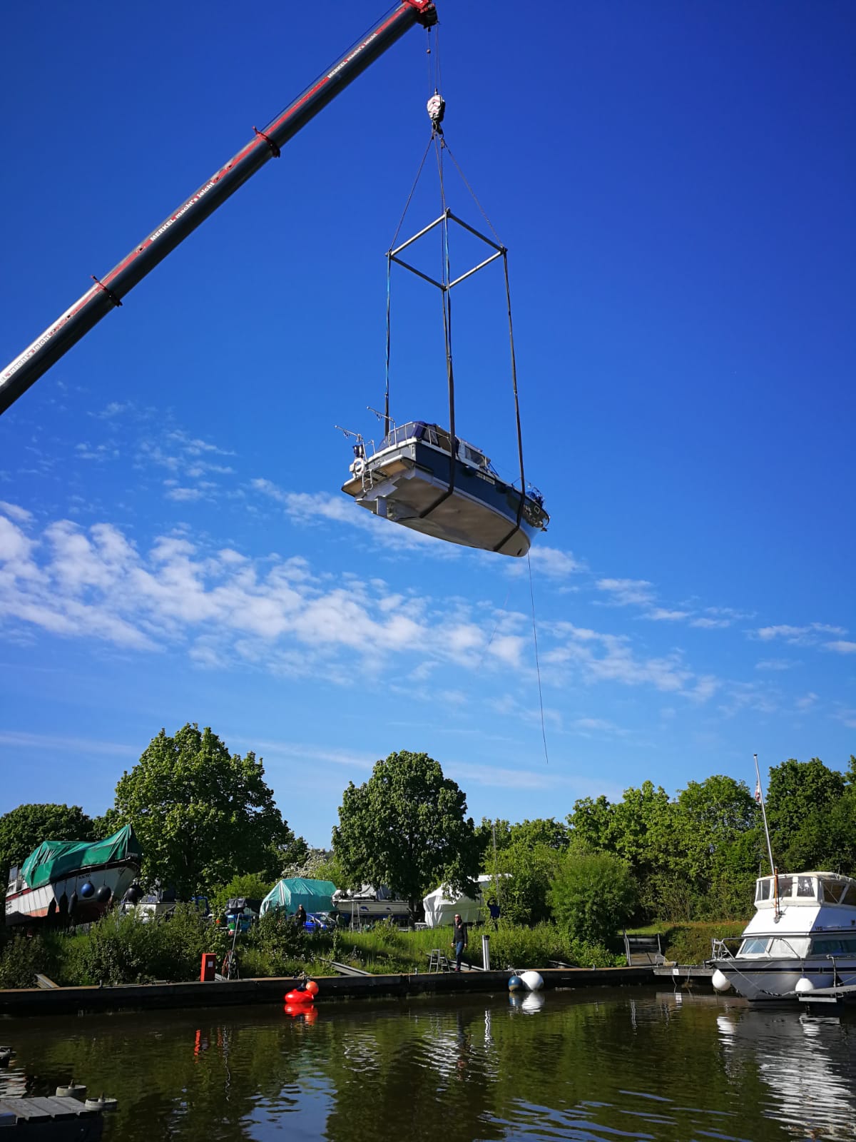 83ad0123-bd02-42f8-9f96-6edee0db320b