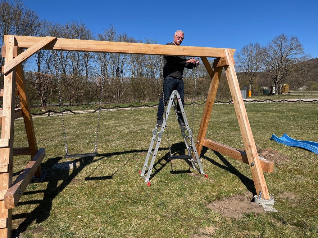 7112D6BA-91D8-48E3-9C59-4328DAD37999_1_105_c